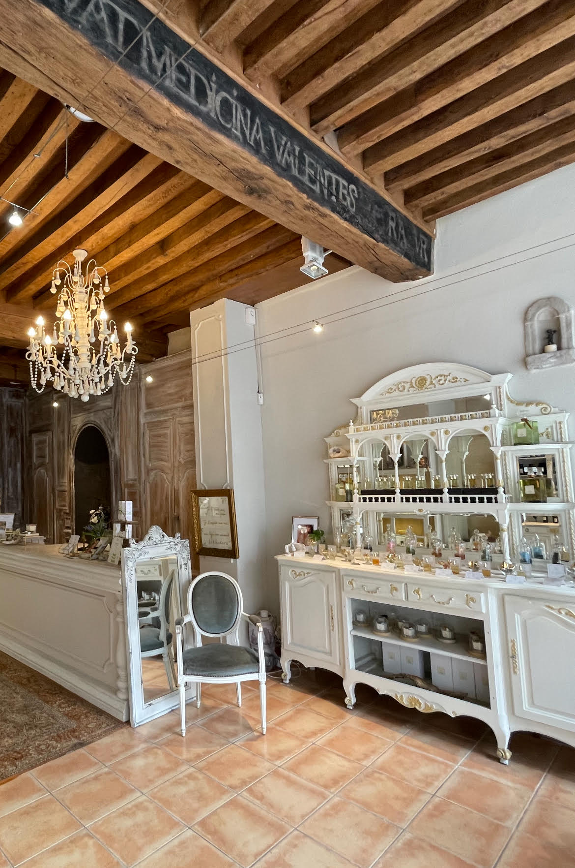 Boutique Lithodora Beaune